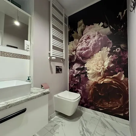 Szczesliwa Siodemka דירה ילנייה גורה