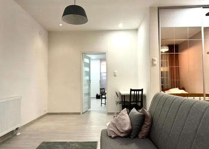 Szczesliwa Siodemka Еленя-Гура